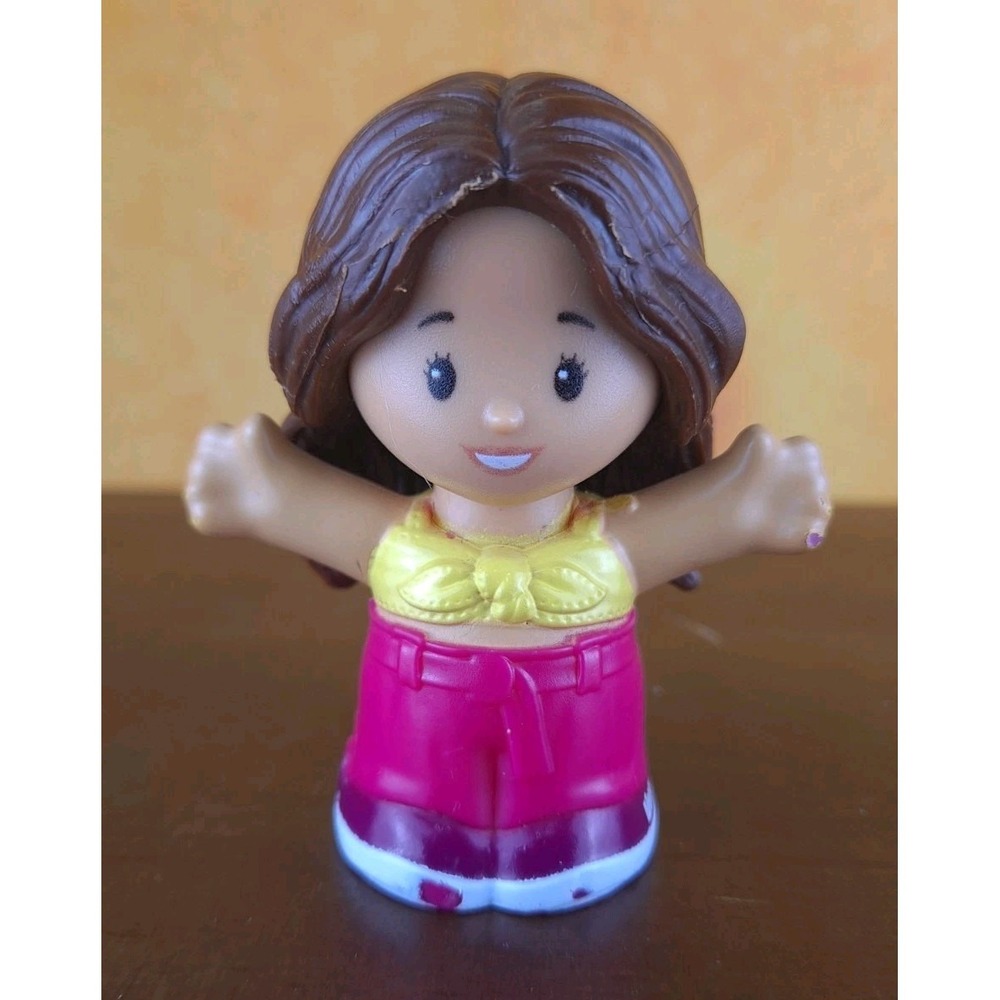 Fisher Price Little People Barbie 2022 Girl Brown Hair Yellow Top Pink Pants